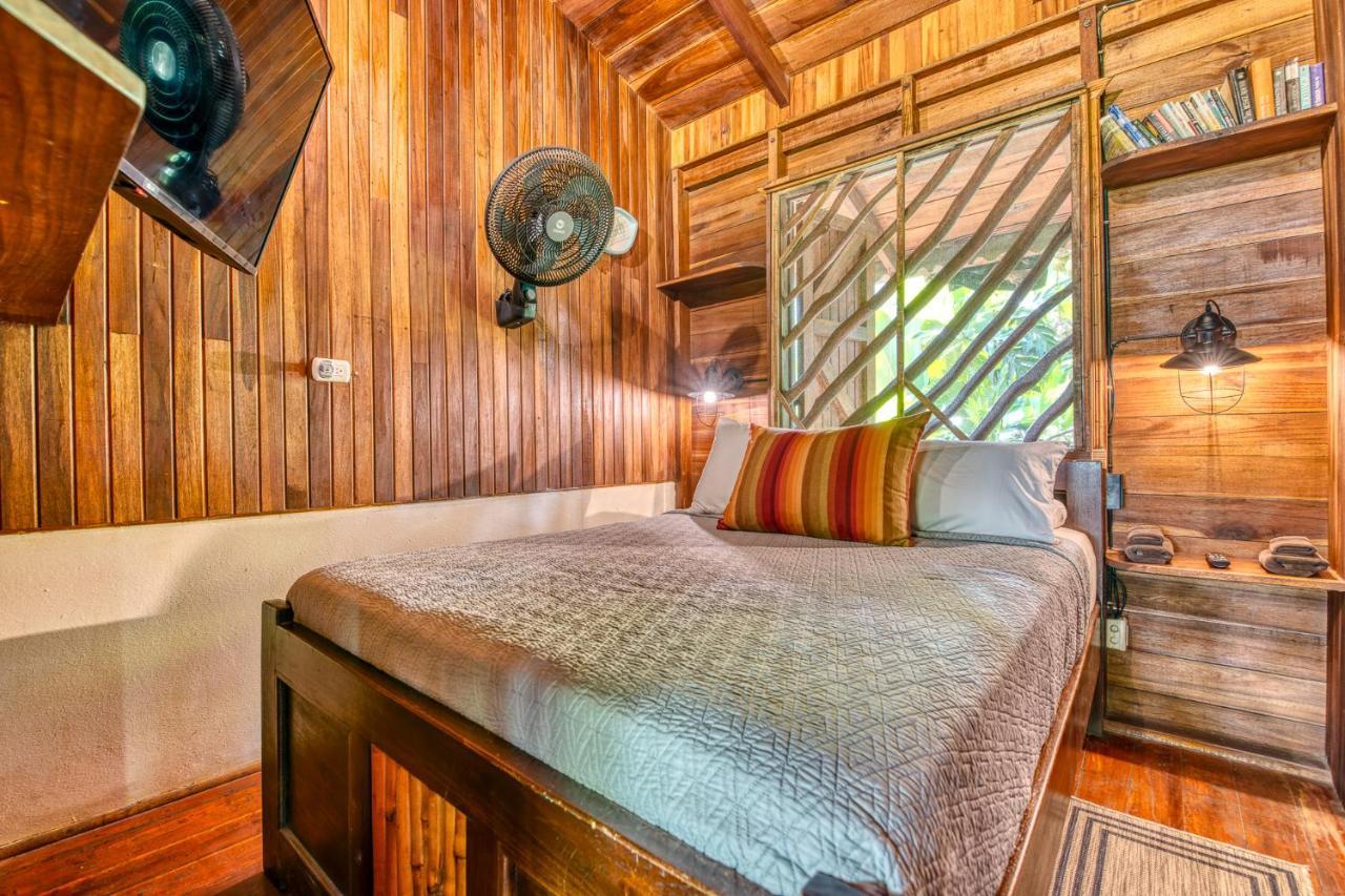 Hotel Banana Azul - Adults Only Puerto Viejo de Talamanca Екстериор снимка