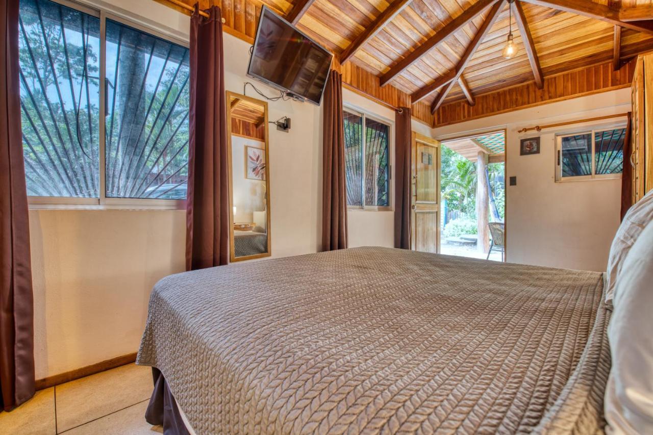 Hotel Banana Azul - Adults Only Puerto Viejo de Talamanca Екстериор снимка